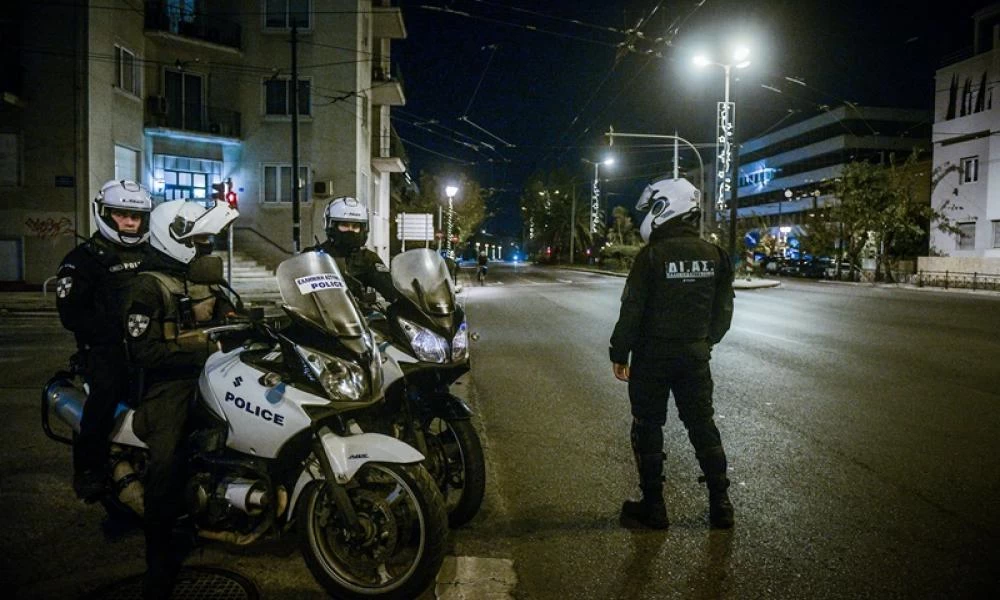 Επί ποδός η ΕΛ.ΑΣ για την Πρωτοχρονιά: Τα μέτρα για μετακινήσεις, ρεβεγιόν, και εκκλησίες